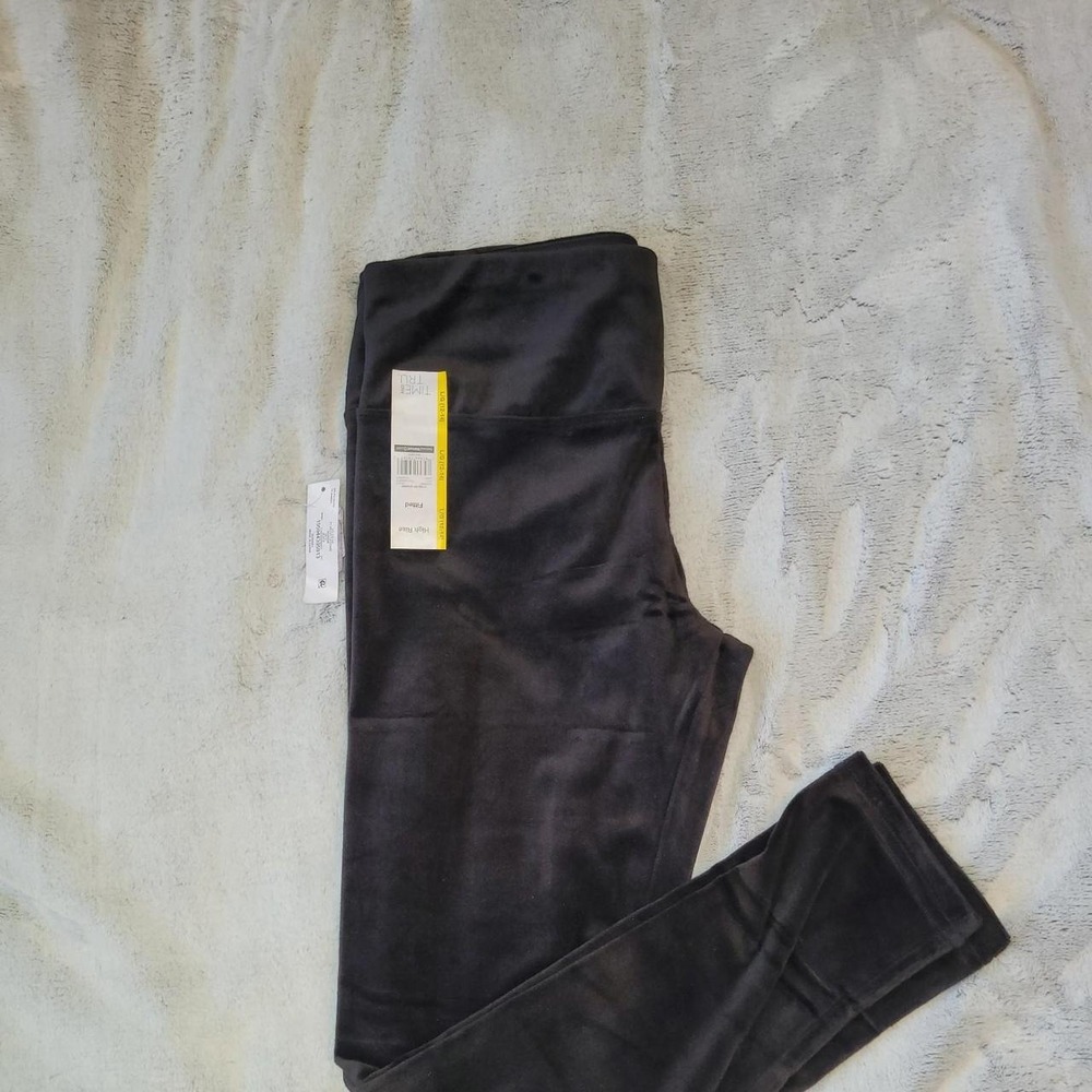 Time and Tru Womens Size Large 12-14 Black Velvet High Rise Fitted Leggings